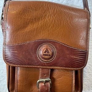 Andantini Moda Italiana Full Grain Leather Messenger Crossbody Bag Brown